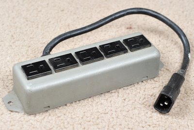 5-gang outlet strip with female cord adaptor