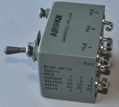 Switch Breaker Airpax NOS 15A, 3A, 2A 3 poles 50VDC 81541-AP112