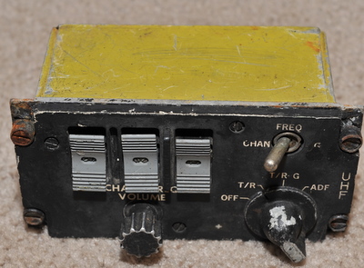 Aircraft Radio Control Head UHF C-8191B/ARC