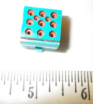 M6106/23-003, Connector
